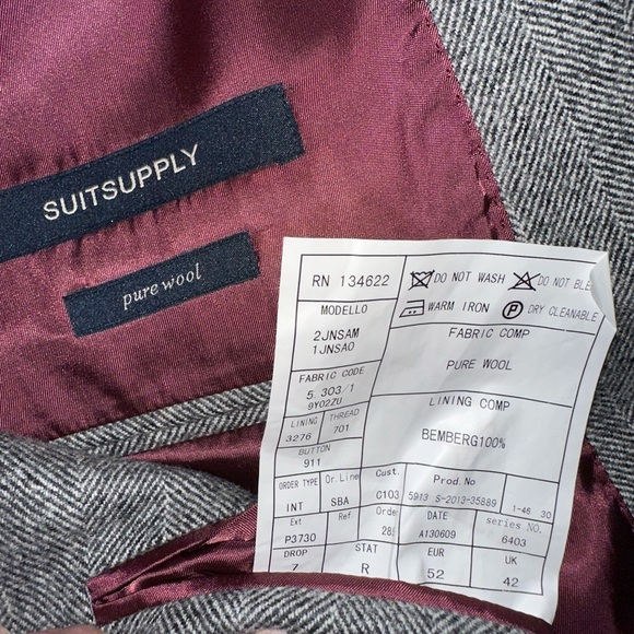 Fully lined , grey wool, herringbone suit - Picture 2 of 5